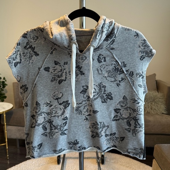 Calvin Klein Performance Floral Gray Sleeveless Hoodie Size Small - Picture 1 of 8